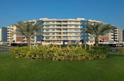 Apartment - 1 Bedroom - 2 Bathrooms for sale in Tower 18 - Al Reef Downtown - Al Reef - Abu Dhabi