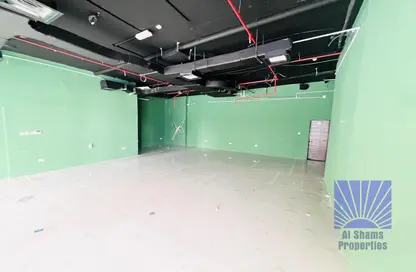 Shop - Studio - 1 Bathroom for rent in Muwaileh Commercial - Sharjah