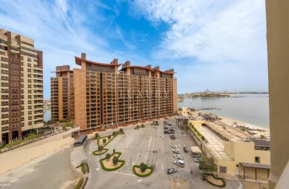 Apartment - 1 Bedroom - 2 Bathrooms for rent in Al Das - Shoreline Apartments - Palm Jumeirah - Dubai