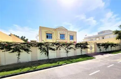 Villa - 4 Bedrooms - 6 Bathrooms for sale in Al Quoz 1 - Al Quoz - Dubai