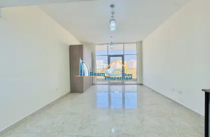 Apartment - 1 Bathroom for rent in Al Warsan 4 - Al Warsan - Dubai