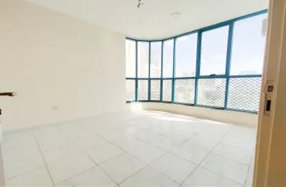 Apartment - 1 Bedroom - 1 Bathroom for rent in Al Mahatta - Al Qasimia - Sharjah