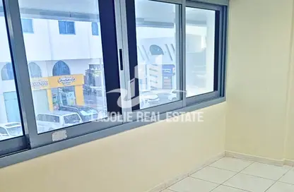 Office Space - Studio - 1 Bathroom for rent in Al Najda Street - Abu Dhabi