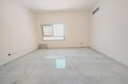 Apartment - 1 Bedroom - 1 Bathroom for rent in Muwailih Building - Muwaileh - Sharjah