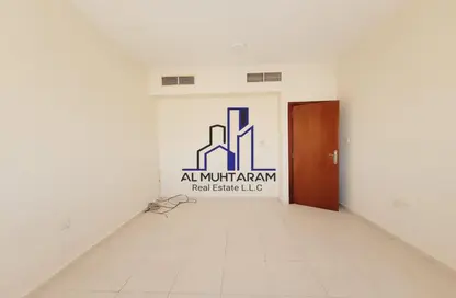 Apartment - 2 Bedrooms - 2 Bathrooms for rent in Al Sajaa - Sharjah