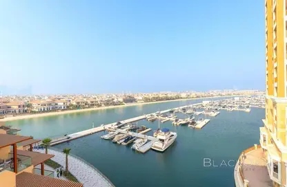 Apartment - 1 Bathroom for rent in Palm Views East - Palm Views - Palm Jumeirah - Dubai