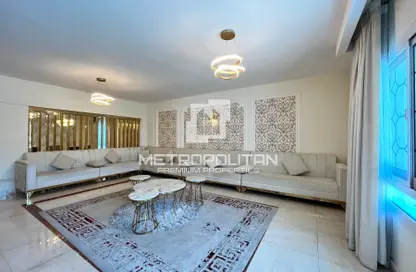 Villa - 3 Bedrooms - 4 Bathrooms for rent in Umm Suqeim 3 Villas - Umm Suqeim 3 - Umm Suqeim - Dubai