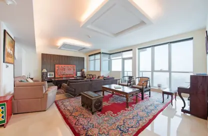 Living Room image for: Apartment - 3 Bedrooms - 2 Bathrooms for sale in The Torch - Dubai Marina - Dubai, Image 1