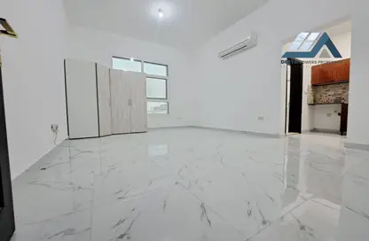 Apartment - 1 Bathroom for rent in Madinat Al Riyad - Abu Dhabi