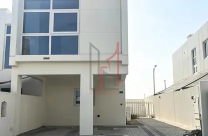 Villa - 3 Bedrooms - 5 Bathrooms for rent in Centaury - The Roots DAMAC Hills 2 - Damac Hills 2 - Dubai