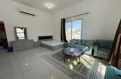 Apartment - 1 Bathroom for rent in Khalifa City A Villas - Khalifa City A - Khalifa City - Abu Dhabi