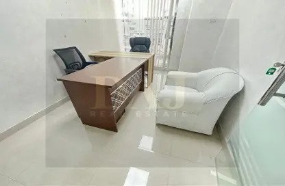 Business Centre - Studio - 1 Bathroom for rent in Al Rostamani Building - Port Saeed - Deira - Dubai