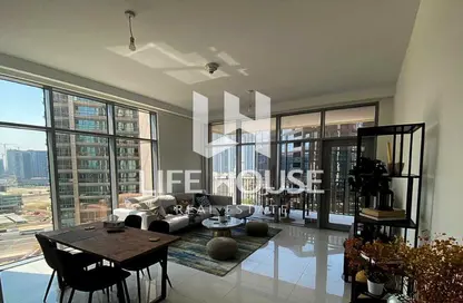 Apartment - 1 Bedroom - 2 Bathrooms for rent in Boulevard Crescent Tower 1 - BLVD Crescent - Downtown Dubai - Dubai