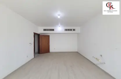 Whole Building - Studio for rent in Shabiya 12 - Shabiya - Mussafah - Abu Dhabi