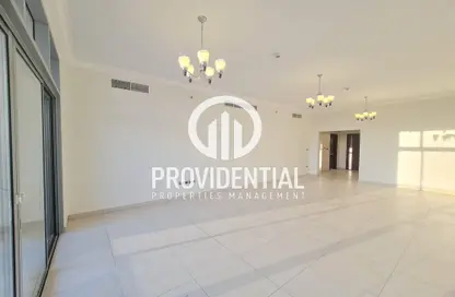 Apartment - 3 Bedrooms - 4 Bathrooms for rent in Burj Al Arab - Al Markaziyah - Abu Dhabi