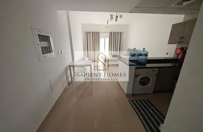 Apartment - Studio - 1 Bathroom for rent in UniEstate Prime Tower - Jumeirah Village Circle - Dubai