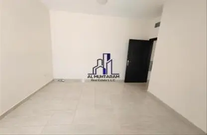 Apartment - 1 Bedroom - 1 Bathroom for rent in Muwailih Building - Muwaileh - Sharjah