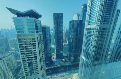 Apartment - 1 Bedroom - 2 Bathrooms for rent in MAG 218 - Dubai Marina - Dubai