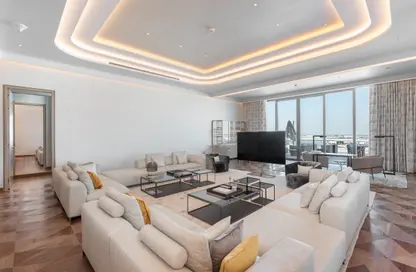 Full Floor - 4 Bedrooms - 5 Bathrooms for sale in Four Seasons Private Residences - Jumeirah - Dubai