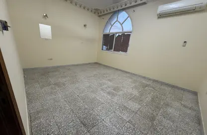 شقة - 1 حمام للايجار في حديقة المشرف - المشرف - أبوظبي