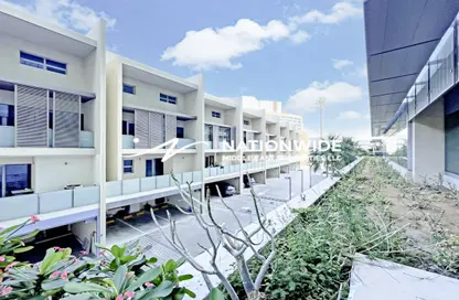 Apartment - 2 Bedrooms - 3 Bathrooms for sale in Al Nada 1 - Al Muneera - Al Raha Beach - Abu Dhabi