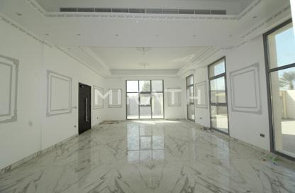 Villa - 5 Bedrooms - 6 Bathrooms for rent in Al Barsha South 1 - Al Barsha South - Al Barsha - Dubai