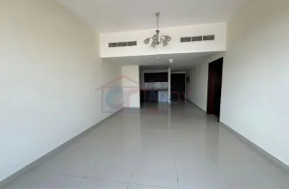 Apartment - 1 Bedroom - 2 Bathrooms for rent in Etlala Residence - Dubai Residence Complex - Dubai