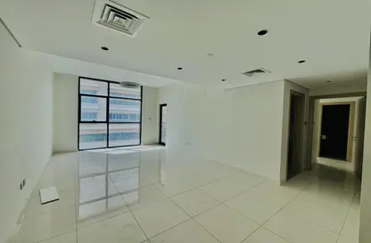 Apartment - 2 Bedrooms - 3 Bathrooms for rent in The Square 2 - Muwaileh Commercial - Sharjah