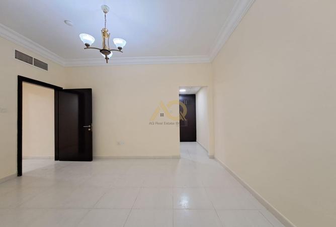 Apartment - 2 Bedrooms - 3 Bathrooms for rent in Taliatela Street - Al Nahda - Sharjah