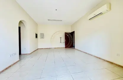 Apartment - 2 Bedrooms - 2 Bathrooms for rent in Hai Al Murabbaa - Central District - Al Ain