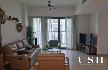 Apartment - 2 Bedrooms - 2 Bathrooms for sale in Hayat Boulevard-2A - Hayat Boulevard - Town Square - Dubai