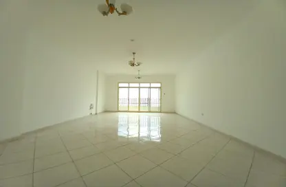 Apartment - 3 Bedrooms - 3 Bathrooms for rent in Al Majaz 3 - Al Majaz - Sharjah