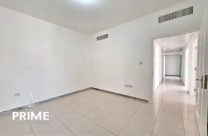 Apartment - 3 Bedrooms - 2 Bathrooms for rent in Airport Road - Abu Dhabi