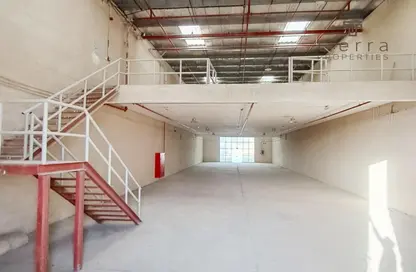 Warehouse - Studio - 2 Bathrooms for rent in Technology Park - Dubai