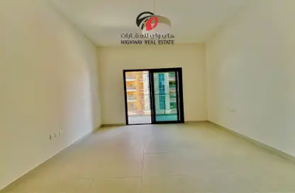 Apartment - 1 Bathroom for rent in Al Warsan 4 - Al Warsan - Dubai