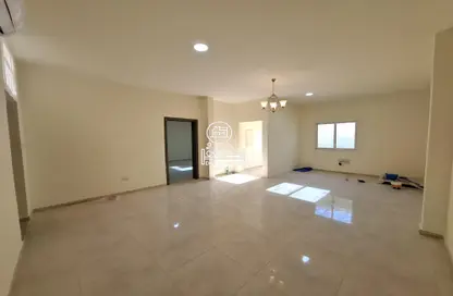 Villa - 2 Bedrooms - 2 Bathrooms for rent in Shakhbout City - Abu Dhabi