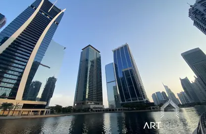 Apartment - 3 Bedrooms - 2 Bathrooms for sale in Golf Views Seven City - Jumeirah Lake Towers - Dubai