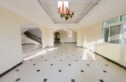 Villa - 4 Bedrooms - 6 Bathrooms for rent in Al Hazana - Al Riqqa - Sharjah