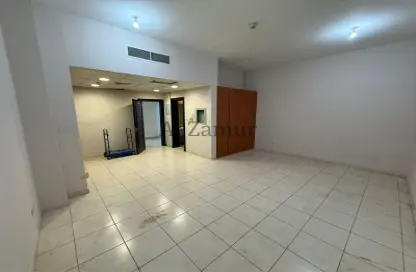 Apartment - 1 Bathroom for rent in Ritaj K - Ritaj (Residential Complex) - Dubai Investment Park (DIP) - Dubai