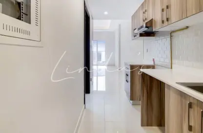 Apartment - 1 Bathroom for rent in Hera Tower - Dubai Sports City - Dubai