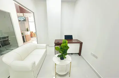 Business Centre - Studio - 1 Bathroom for rent in Red Avenue - Al Garhoud - Dubai