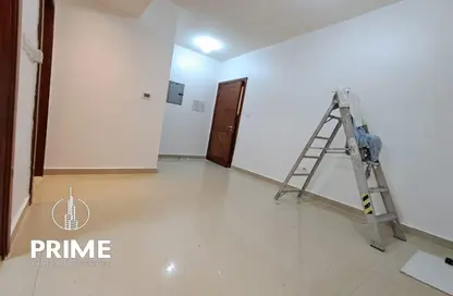 Apartment - 1 Bedroom - 1 Bathroom for rent in Defense Road - City Downtown - Abu Dhabi