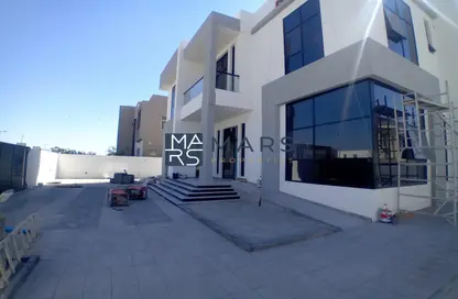 Villa - 5 Bedrooms - 7 Bathrooms for sale in Hoshi 1 - Hoshi - Al Badie - Sharjah