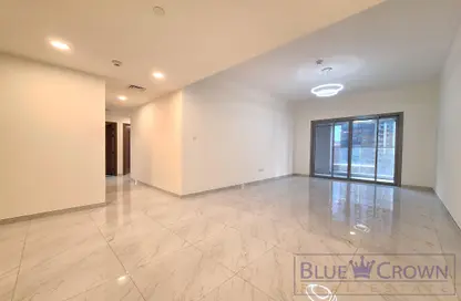 Apartment - 2 Bedrooms - 3 Bathrooms for rent in Al Karama - Dubai