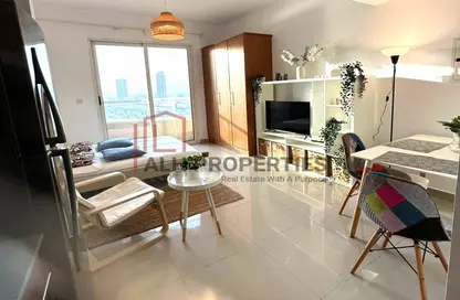 Apartment - 1 Bathroom for rent in Lakeside Tower D - Lakeside Residence - Dubai Production City (IMPZ) - Dubai