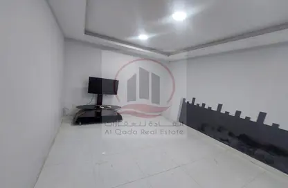 Whole Building - Studio for sale in Al Rashidiya 2 - Al Rashidiya - Ajman