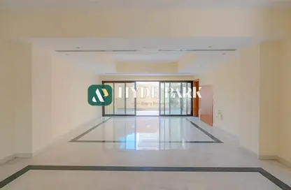 Villa - 4 Bedrooms - 5 Bathrooms for rent in Fortress Compound - Al Salam Street - Abu Dhabi