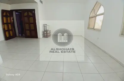 Apartment - 1 Bedroom - 1 Bathroom for rent in Al Mushrif - Abu Dhabi