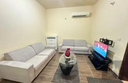 Apartment - 1 Bedroom - 1 Bathroom for rent in Khalifa City A - Khalifa City - Abu Dhabi