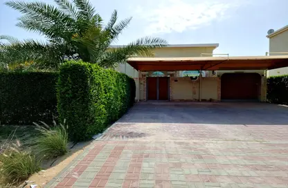 Villa - 2 Bedrooms - 3 Bathrooms for rent in Al Qusais - Dubai